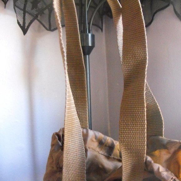 31 insulated drawstring lunch shoulder bag cooler - Picture 8 of 9